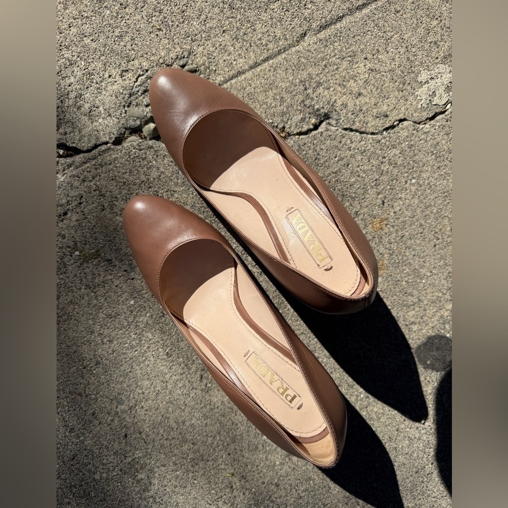 Prada mocha heels. - Picture 10 of 11